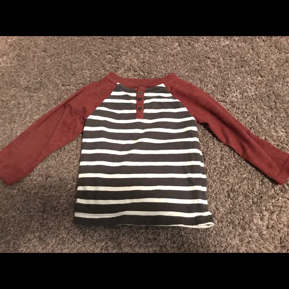 SOLD☀️18 month top